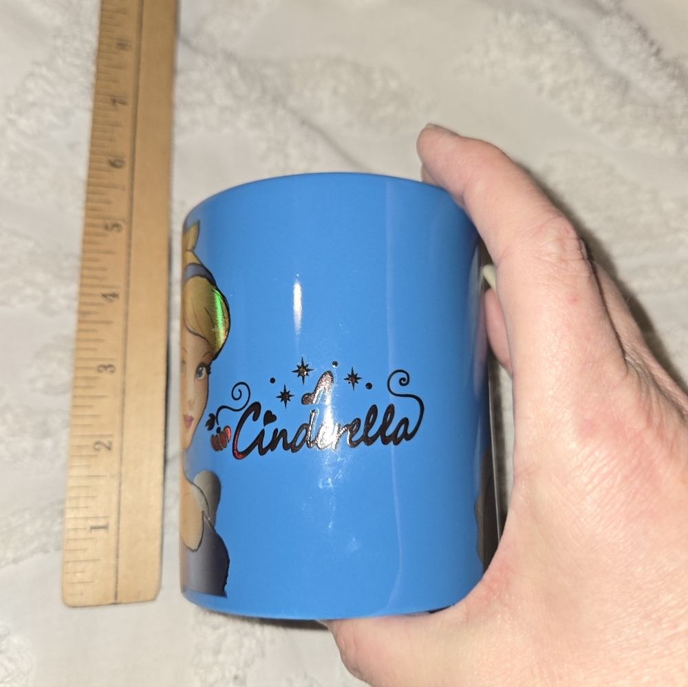 NWOT Disnet Blue Cinderella Sparkly Cinderella Mug - Picture 2 of 5